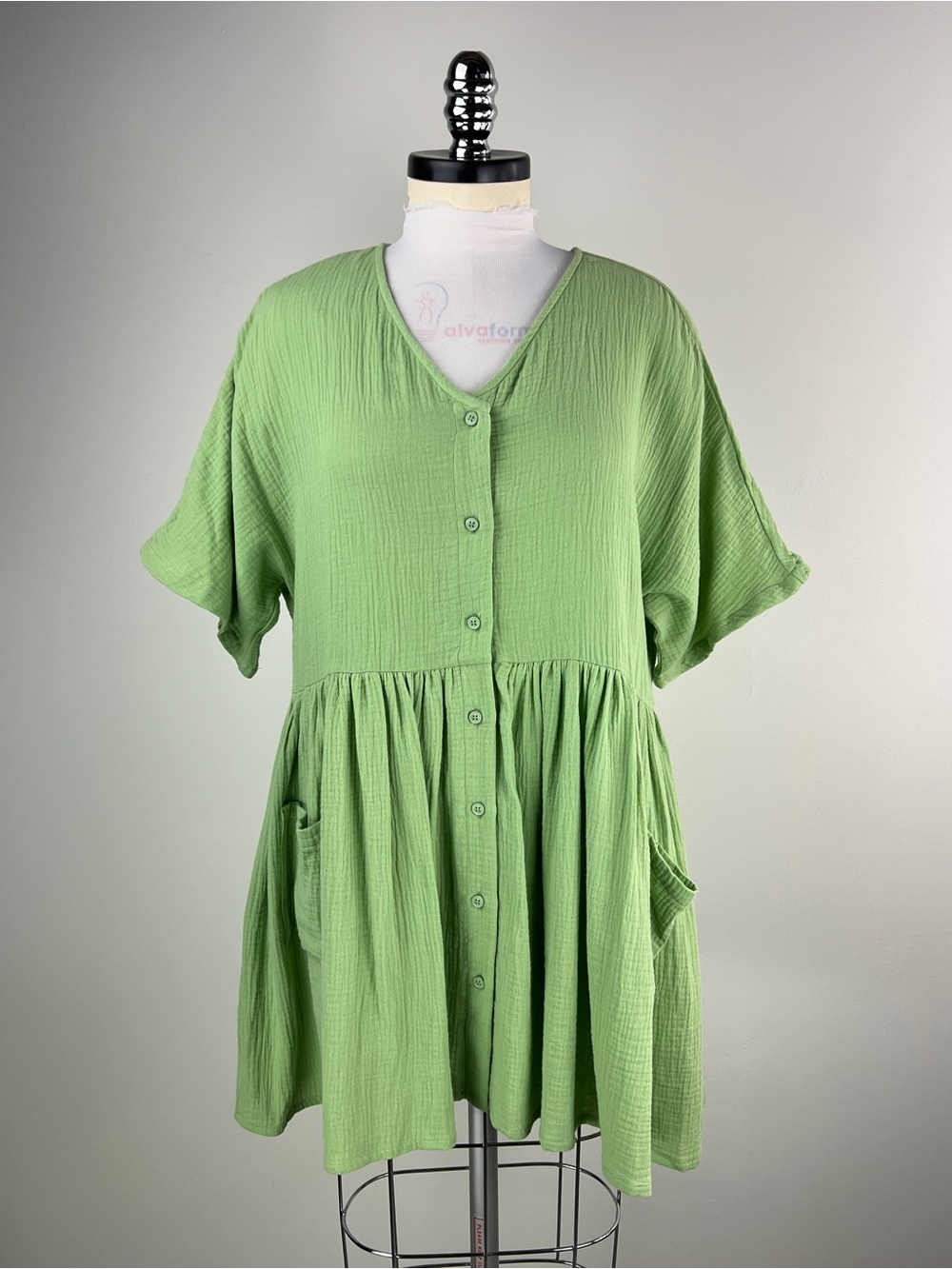 💚 3824. Relaxed Button-Front Green Cotton Tunic Dress
